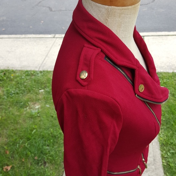 Beautiful Cranberry Jacket - Picture 4 of 5